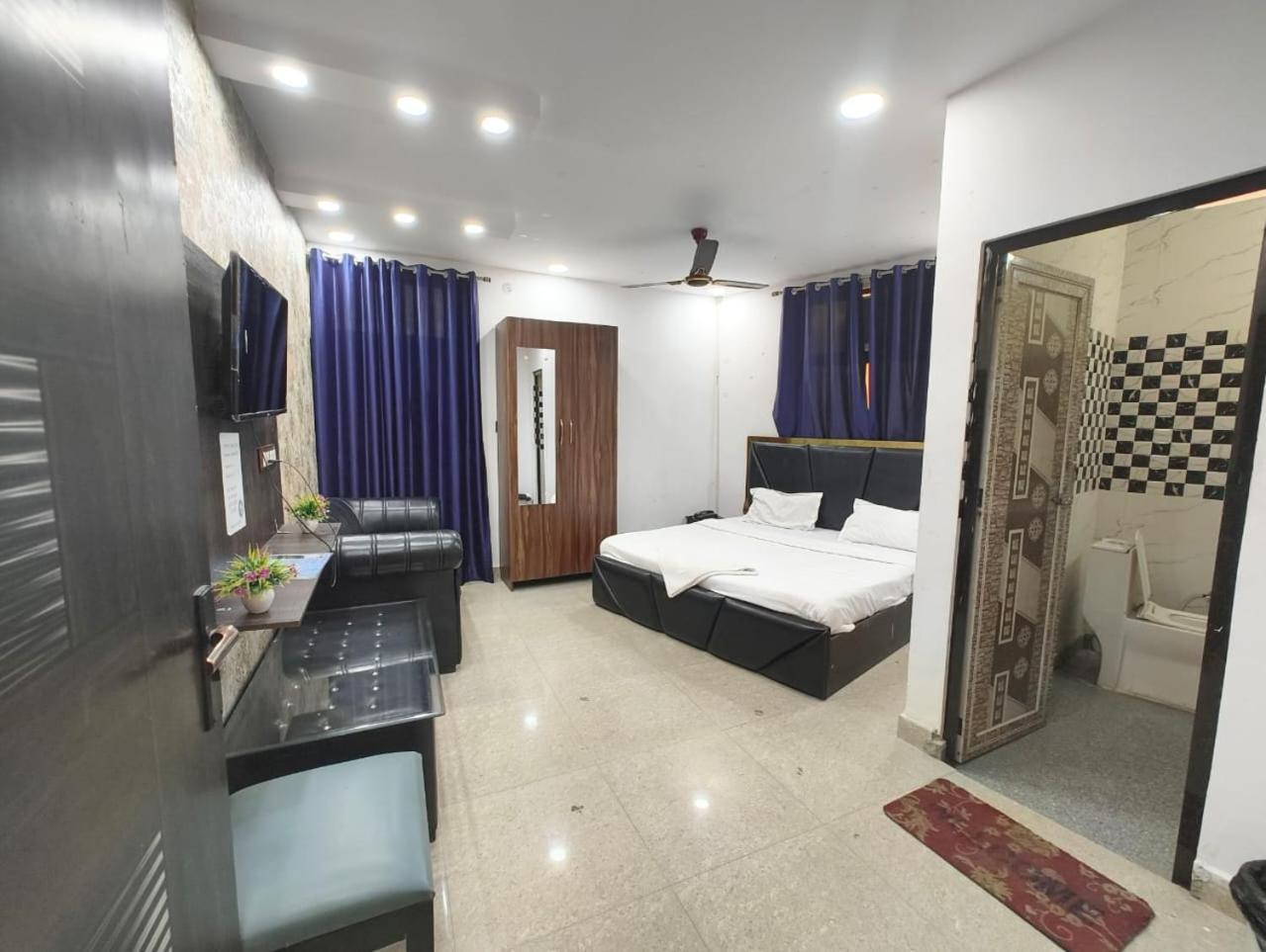Hotel Vcr Inn Hotel New Delhi